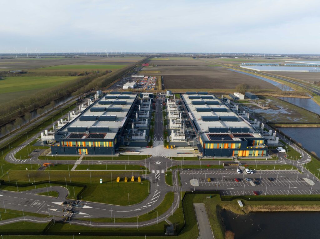 Why Data Center Utility Schedules Compress (and How Capacity-First Crews Beat the Curve)